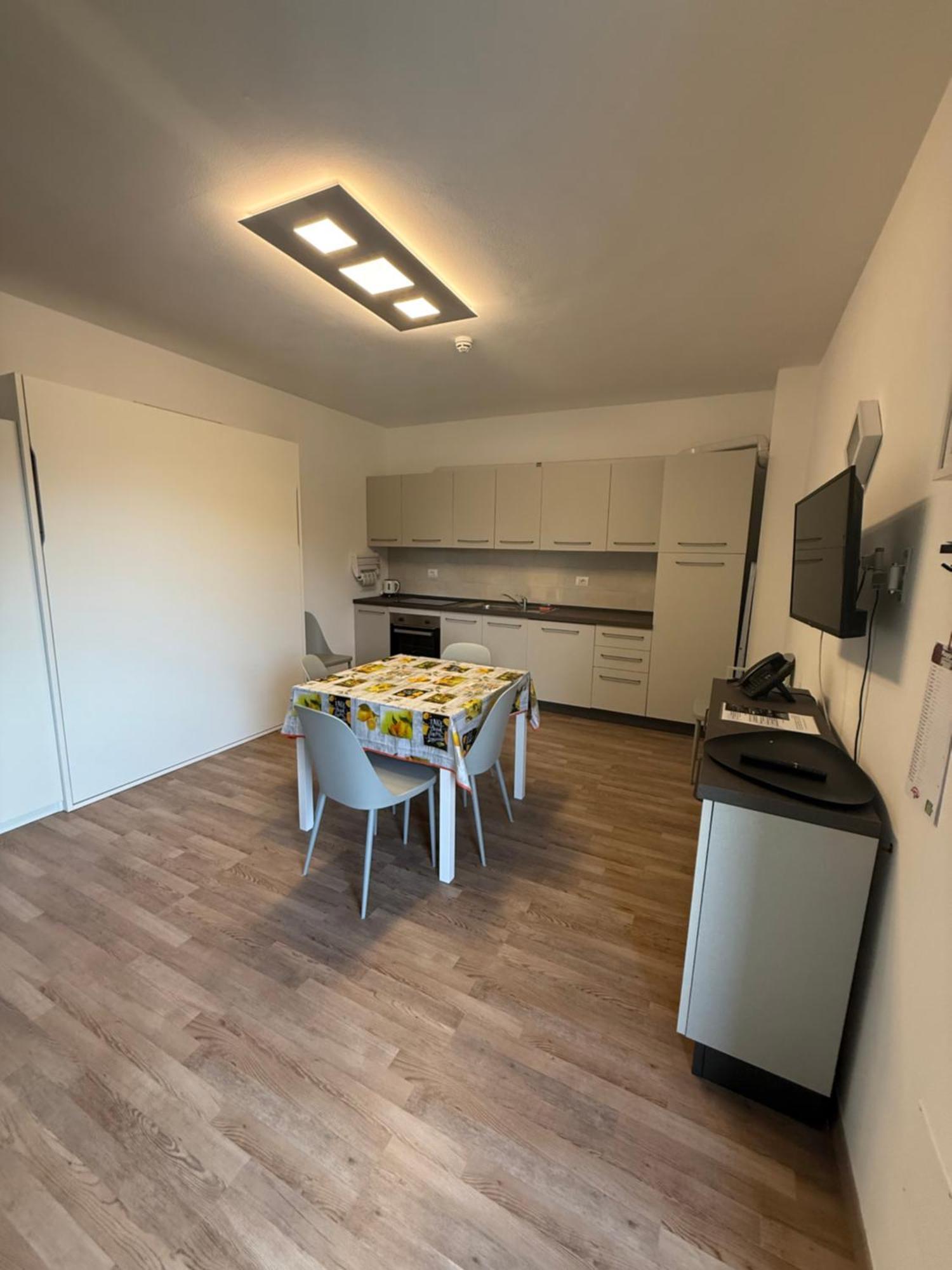 Residence San Francesco Тирения Екстериор снимка