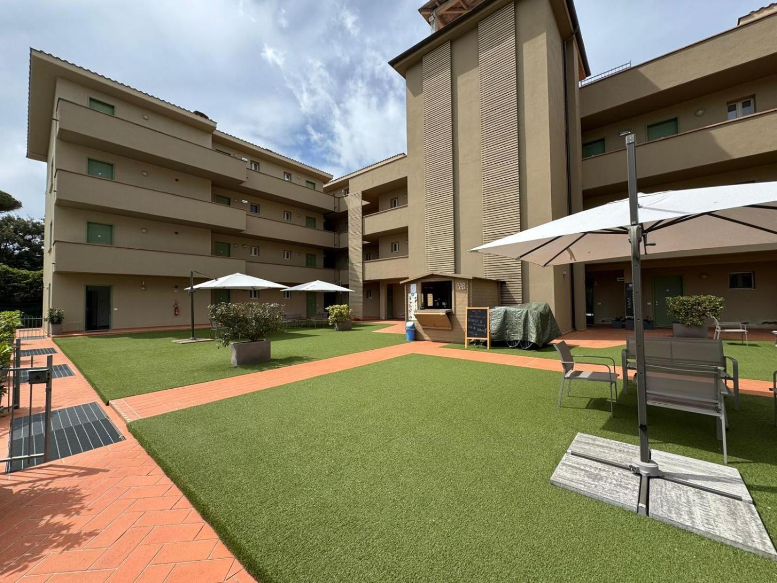 Residence San Francesco Тирения Екстериор снимка