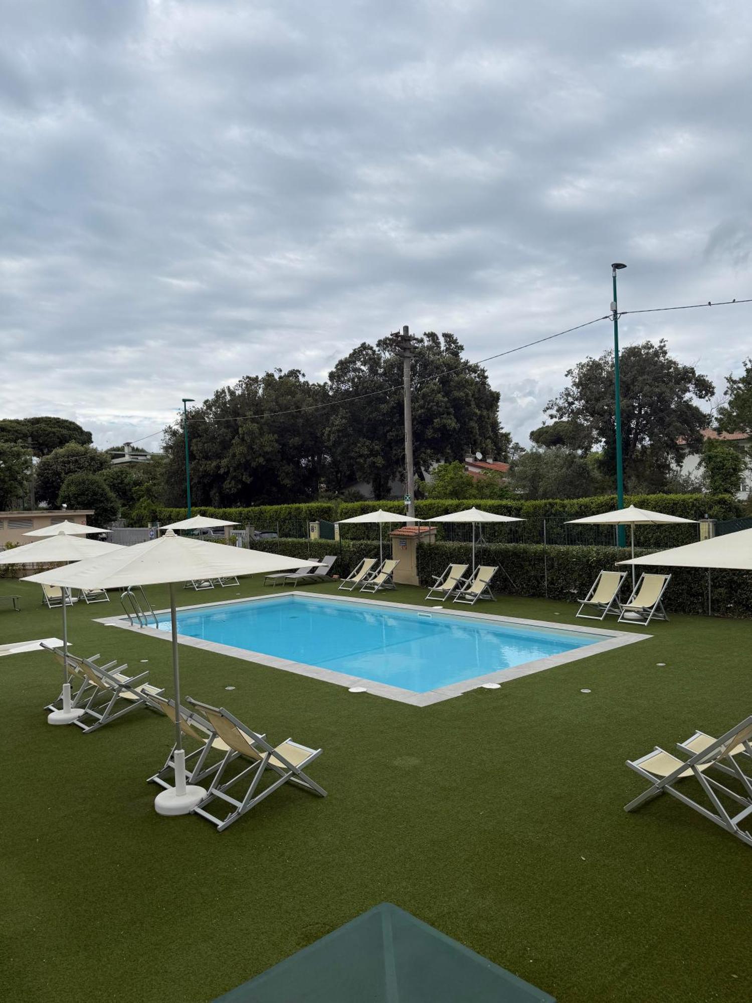 Residence San Francesco Тирения Екстериор снимка