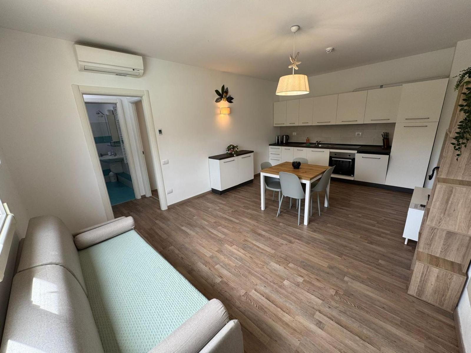 Residence San Francesco Тирения Екстериор снимка